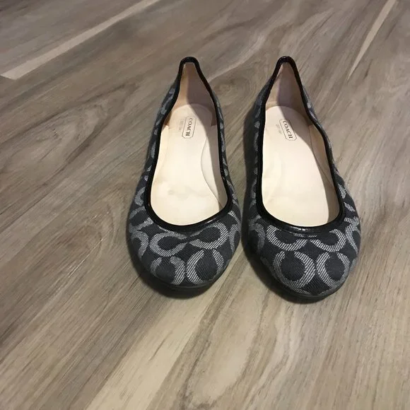 Coach Adessa Women's Signature Print Ballet Flats Size 8B - Picture 2 of 6